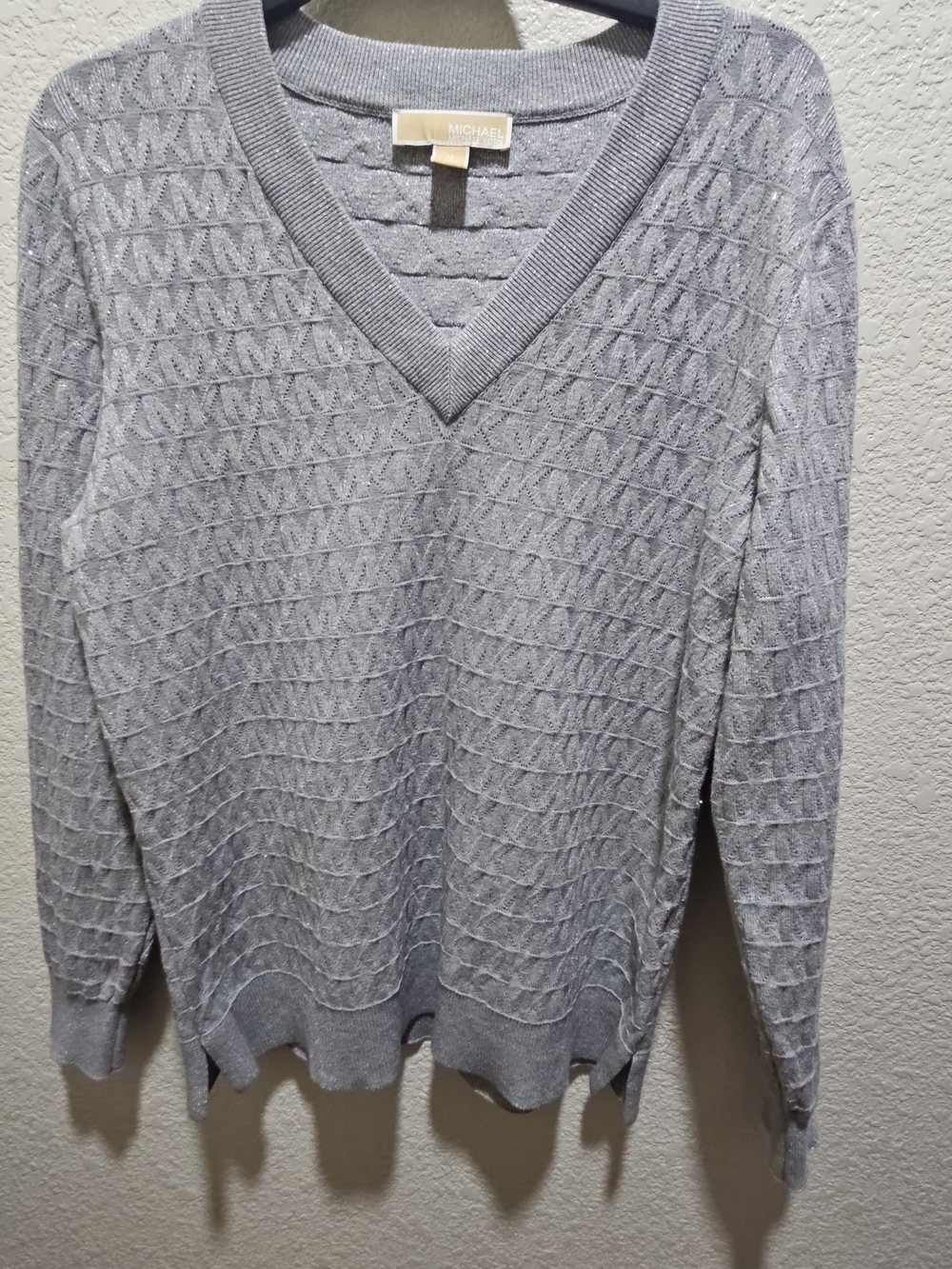 Michael Kors Women's Light Gray V-Neck Sweater